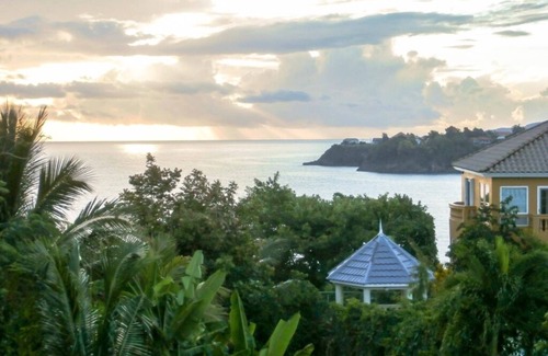 Tower Isle Villa | Luxury 5BR Oceanview Villa w/Chef + Pool | Sleeps 14 in Ocho Rios