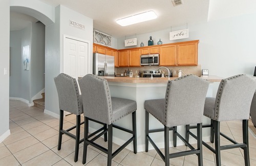 Tuscan Ridge House | ★ Luxury 5BR With Pool, Grill & Tub Near Disney ★
