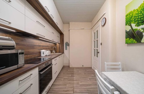 Andrejsala Apartment | Luxury anad cozy apartment, close to the Old Town, ac, free parking + ev charger