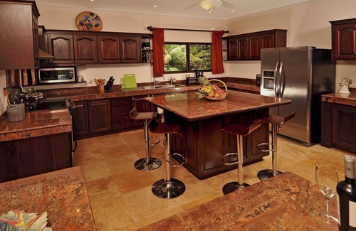 Ballena Villa | Luxury and Comfort in your own tropical resort
