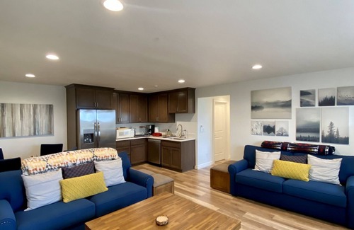 Far West House | Luxury and Cozy Villa in the Vineyard (Pet Friendly!)