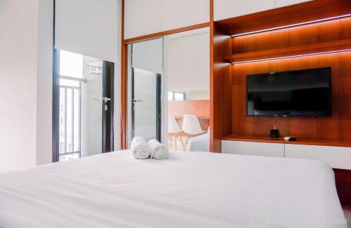 Ciputat Apartment | Luxury and Modern Studio at Transpark Bintaro Apartment By Travelio