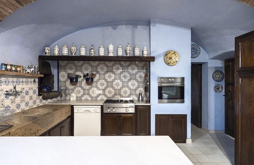 Llagostera Cottage | Luxury and nature in a rural farmhouse of the sg. XVI