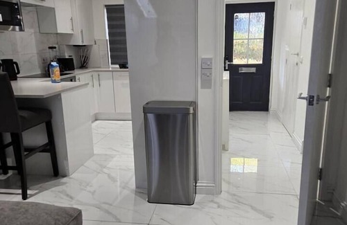 Greenhithe House | Luxury and stylish 3 bedroom house in Greenhithe