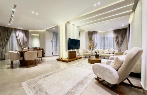 Al Duqqi Apartment | Luxury apart in Al Mohandiseen