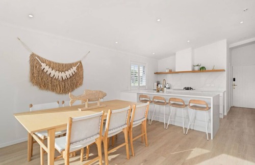 Mission Bay Apartment | Luxury Apart w/Seaviews | Full Laundry, Kitchen