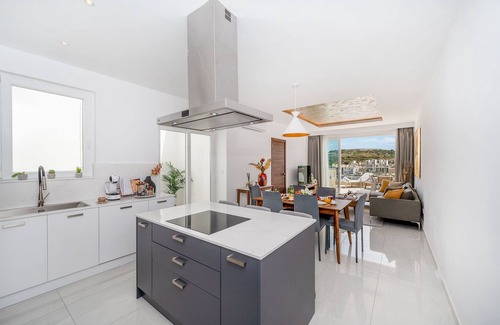 St. Paul's Bay Apartment | Luxury Apartment With Private Heated Pool Overlooking Sea Views