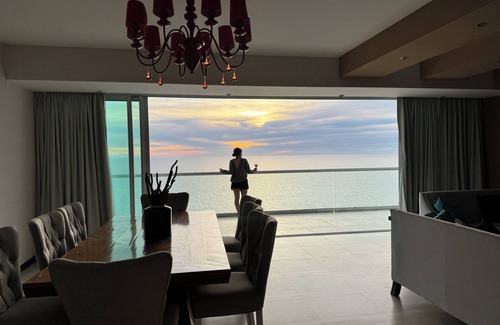 Quintas del Mar Apartment | Luxury apartment ocean view 15th floor