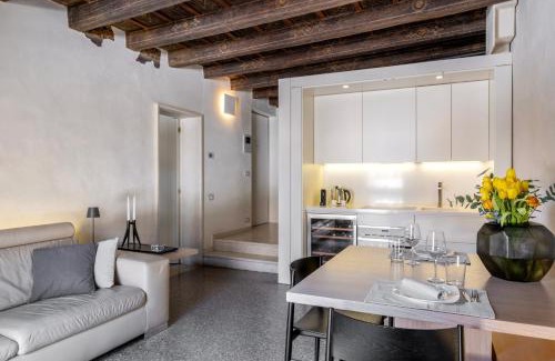 Citta Antica Apartment | Luxury Apartment on Piazza Erbe