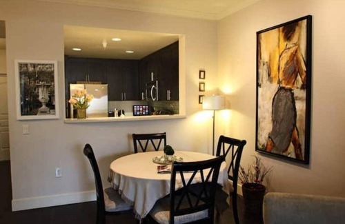 Westwood Apartment | Luxury Apartment on Wilshire Corridor L09