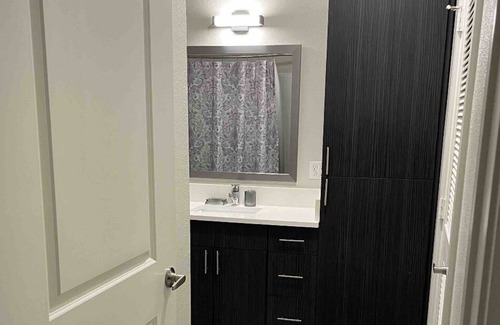 Sanford Apartment | Luxury Apartment