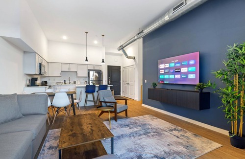 Central Northside Apartment | Luxury Apartment With Balcony Near Stadiums and Downtown