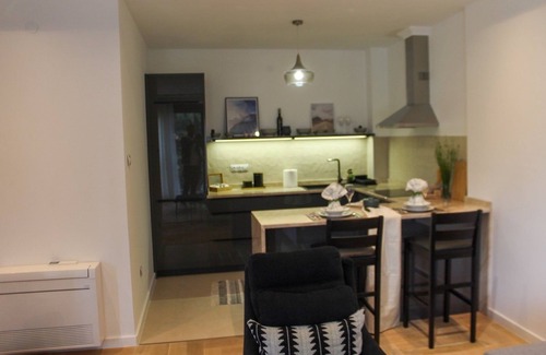 Trebinje Condo | Luxury Apartment with a Rooftop Swimming Pool