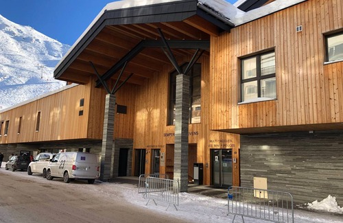 Tignes le Lac Apartment | Luxury Apartment with Spa and Jacuzzi at the Foot of the Slopes in Tignes