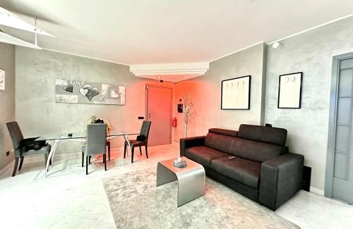 Zona XXV Vallerano House | Luxury Apartment with Spa and Free Parking