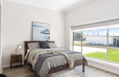 Carpenter Rocks Apartment | Luxury Apartments and Motel Rooms - Free Wifi - Close To Beach