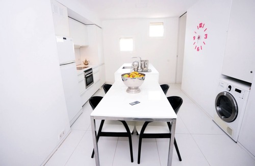 Talamanca Apartment | Luxury Apartments Patio Blanco
