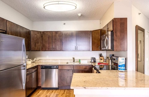 White Plains Apartment | Luxury Apt with Gym - BSC-202J