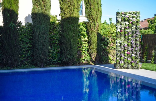 Zizur Mayor Villa | Luxury, art, design, light and comfort