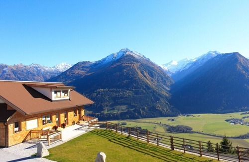 Schonbach Apartment | Luxury at 1,222 meters above sea level - secluded location on a south-facing slope - Wildkogel Arena