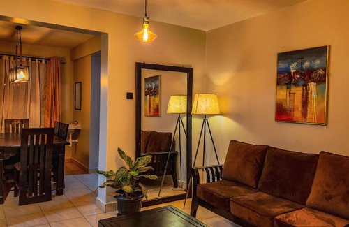 Ntinda Apartment | Luxury At The 3BD Martyr's Villa Unlimited wifi and Netflix