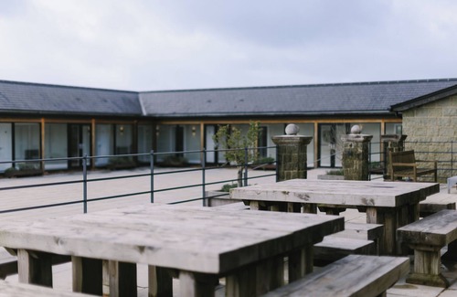 Fovant House | Luxury Barn Conversion in South Wiltshire - Sleeps 18