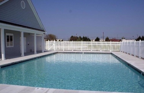 West Ocean City House | LUXURY BAYHOUSE WITH PRIVATE DECKS IN SEMI-PRIVATE COMMUNITY
