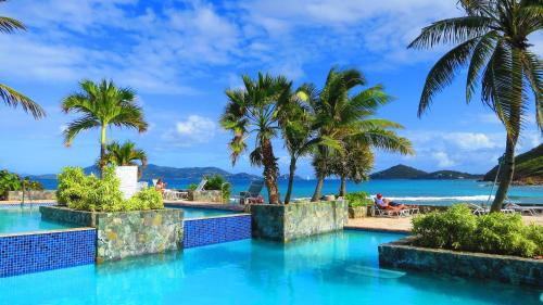 Red Hook Apartment | Luxury Beachfront King Suite on Sapphire Beach II