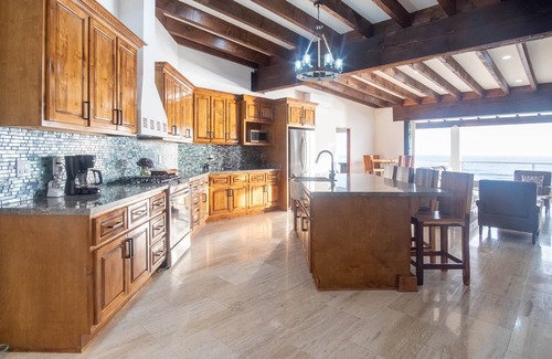 La Fonda Villa | Luxury Beachfront Villa: Ocean Views/Private Pool & Spa - 30 secs to Beach!n