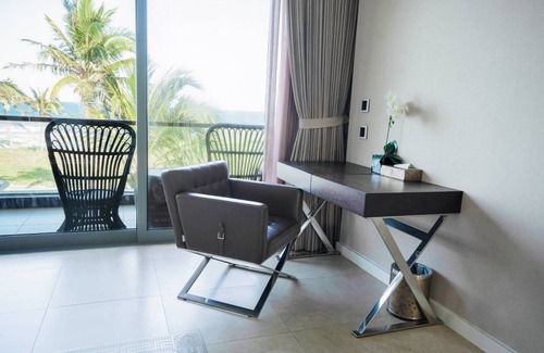 Ngu Hanh Son Villa | Luxury Beachfront Large Villa For Vacation in Da Nang, Viet Nam
