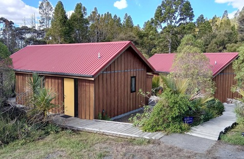 Mangawhai Apartment | Luxury beautiful cottages full of character and charm.
