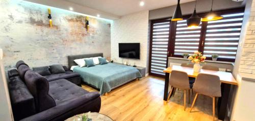 Krakow Apartment | LUXURY BLUE CASCADE studio DOWNTOWN balcony