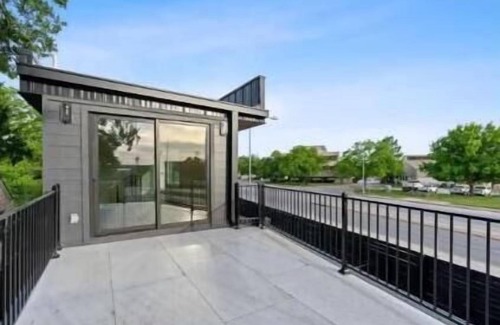 Cherrywood House | Luxury Brand New Home w/ heated Pool - Austin