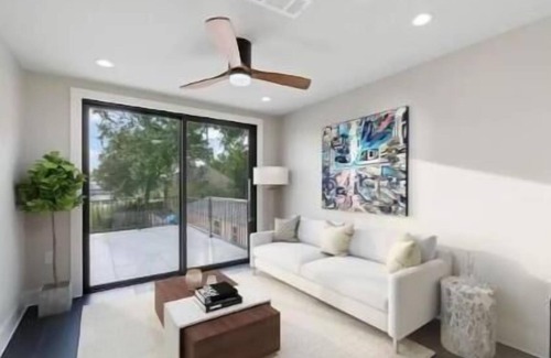 Cherrywood House | Luxury Brand New Home w/ heated Pool - Austin