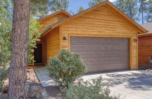 Pinetop-Lakeside House | Luxury by Rainbow Lake