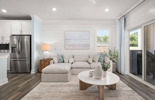 Caine Woods Condo | Luxury by the Shore | Custom Staged