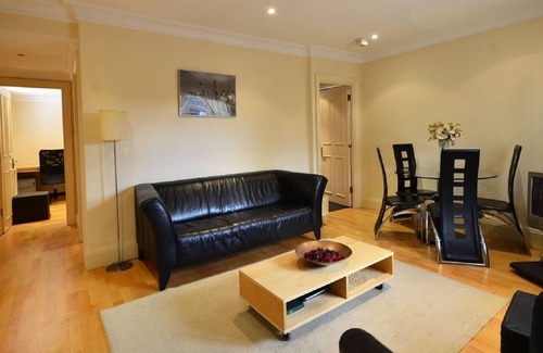 Vincent Square Apartment | Luxury Central London Apartment - Very Central - Sleeps 4