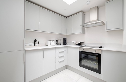 London City Centre House | Luxury Central Mayfair Townhouse with Air Conditioning. 3 Bed 3 Bath