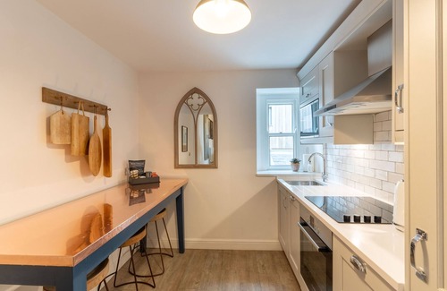Chester Apartment | Luxury chapel apartment within Chester city walls.