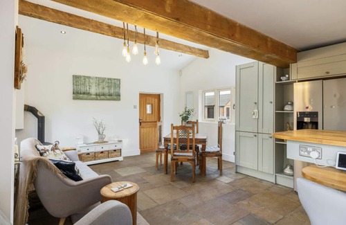 Crewe House | Luxury Cheshire Farmhouse Sleeps 14