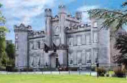 Larbert Villa | LUXURY COACH HOUSE MANSION THE HEART OF SCOTLAND