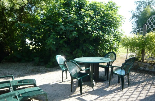 Boisse Cottage | luxury cottage for adult couples, peaceful, unobstructed views, large swimming pool