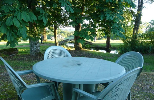 Boisse Cottage | luxury cottage for adult couples, peaceful, unobstructed views, large swimming pool