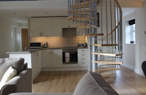 Evenley Cottage | Luxury Cottage, located on working farm, near Oxford, Silverstone & Cotswolds