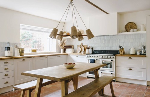 Hethel House | Luxury Countryside Retreat House with Hot Tub, Yoga Studio & Fire Pit