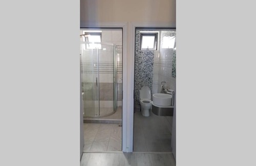 Candos House | Luxury Couples Paradise*ensuite Jacuzzi and Pool