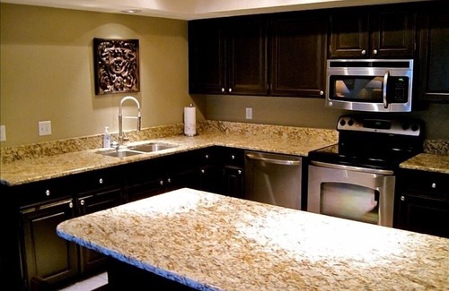 Deer Valley House | Luxury Deer Valley home -Private Hot Tub, Free Shuttle, Walk to Snow Park & Town