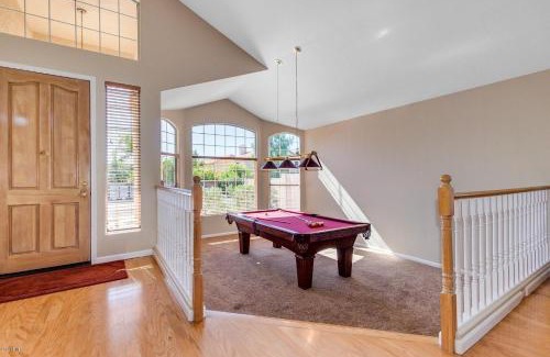 Dobson Woods House | LUXURY Desert Oasis! 5 bedroom, 3 bath w HEATED POOL