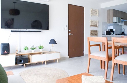 Puente del Mar Apartment | Luxury Diamante Apartment, Private Beach Club, 4 Bedrooms, 8 Guests