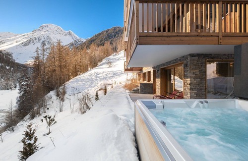Grimentz Apartment | Luxury Duplex, 4 Bedroom with Jacuzzi Rahas B Grimentz - By Mrs Miggins